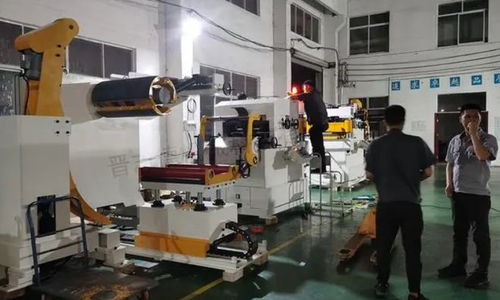 月工作353.5小時(shí)成常態(tài)？員工身心俱疲引熱議，畸形加班文化何時(shí)休